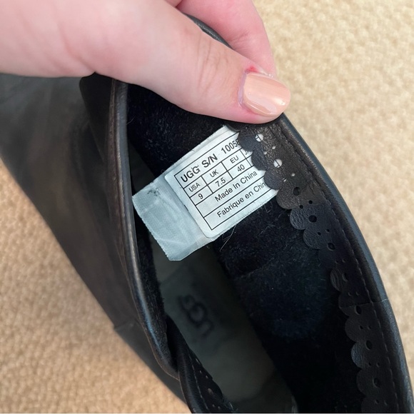 Ugg black ankle boots - Picture 7 of 7
